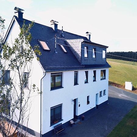 Beautiful Holiday Home Ideal For Hikers Kleinlangenfeld 외부 사진
